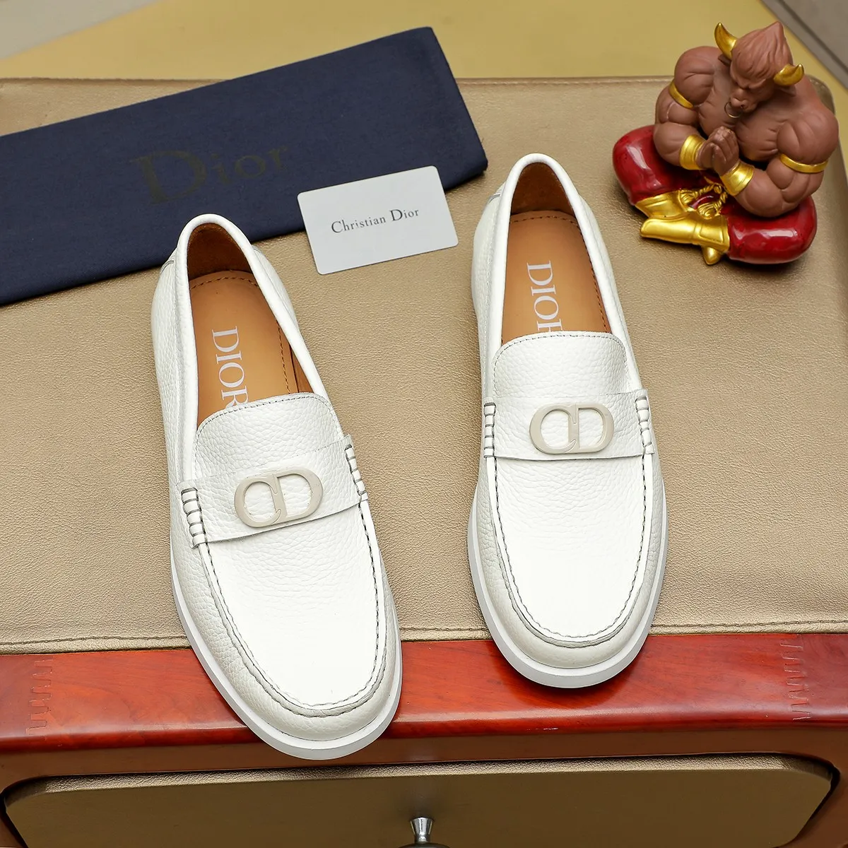 Men's clothing and shoes 💰460 💰🔥[Dior] High-end top-notch 🔝 purchasing agent 🔍🔍The latest 🇺🇸 counters are on sale simultaneously, original Italian brand · brand totem cloth sewn with brand cloth label · paired with calfskin · (high-end, nobility and class) exquisite workmanship (cow Leather lining) Sole: Original two-color sole ⚠️outsole specially provided by the original factory. Comfortable, wear-resistant, non-slip, real-life photoshoot🎬The real thing is more beautiful🔍Color: Color optional💕💕Number of yards: 39-44 (customized at 38.45.46)...